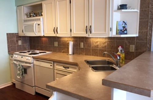 Orillia House | Amazing fully upgraded 3 bedroom+ new furniture, 1 full bath lake property