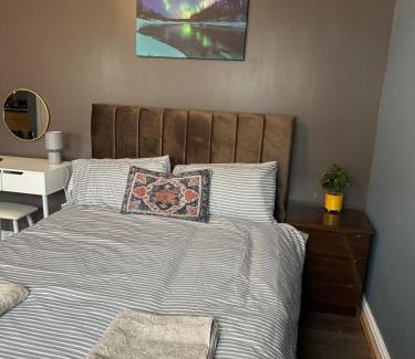 William Morris Apartment | Amazing Ground Floor one bedroom apartment Forest Road