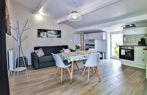 Bonlieu-sur-Roubion House | Amazing home in Bonlieu sur Roubion