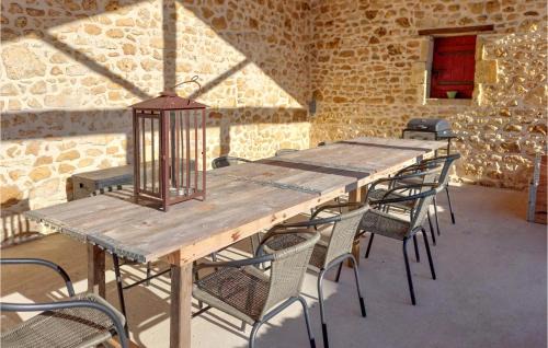 Lussas-et-Nontronneau House | Amazing Home In Lussas Et Nontronneau With Wifi