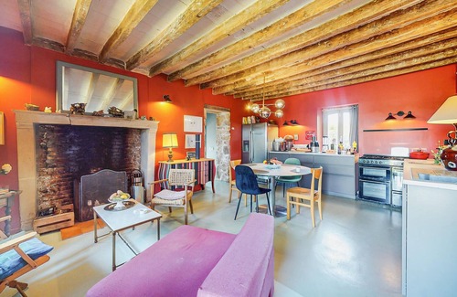 Villaines-la-Gonais House | Amazing home in Villaines-la-Gonais