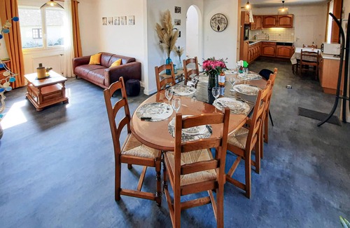 Allaire House | Amazing home in Allaire with WiFi