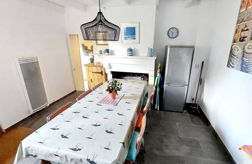 Arcais House | Amazing home in ARCAIS with WiFi