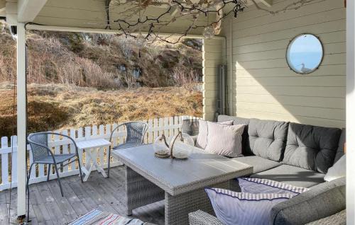 Averoy Municipality House | Amazing Home In Averøy With Wifi