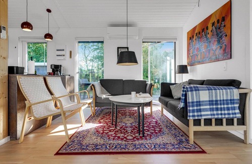 Bog By House | Amazing home in Bogø By with WiFi