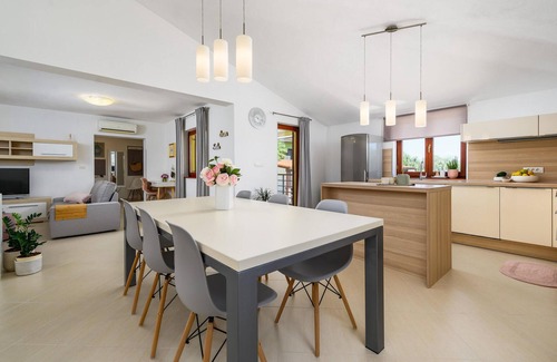 Galizana House | Amazing home in Galizana