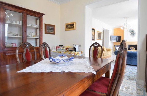 Giungano House | Amazing home in Giungano with WiFi