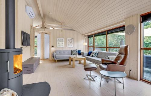 Hovborg House | Amazing Home In Hovborg With Wifi