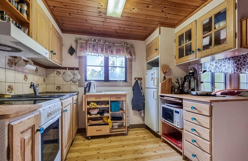 Olsfors House | Amazing home in Olsfors with kitchen
