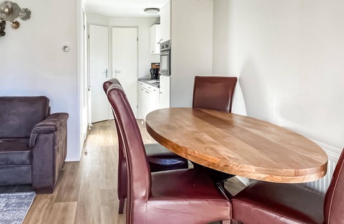 Oosterwolde House | Amazing home in Oosterwolde with WiFi