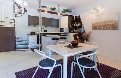 Blace House | Amazing home in Opuzen with WiFi