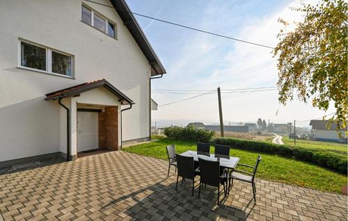 Lobor House | Amazing Home In Petrova Gora With Sauna