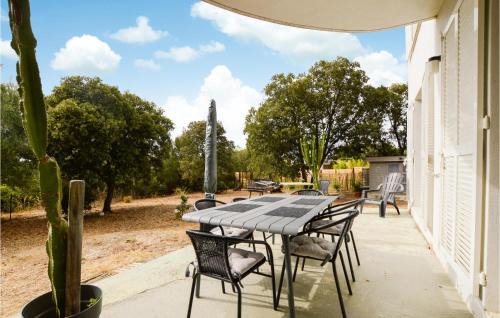 Pigna House | Amazing Home In Pigna With Kitchen