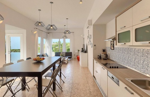 Valkarin House | Amazing home in Porec