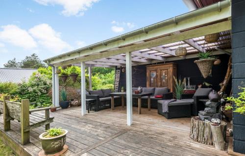 Ronde House | Amazing Home In Rønde With Wifi