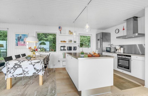 Ronbjerg House | Amazing home in Roslev with WiFi