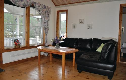 Grums Municipality House | Amazing Home In Segmon With Sauna