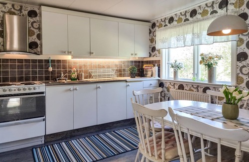 Lidkoping Municipality House | Amazing home in Söne with WiFi