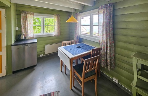Spikkestad House | Amazing home in Svelvik with WiFi