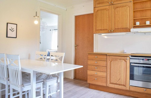 Torangsvag House | Amazing home in Torangsvåg with WiFi