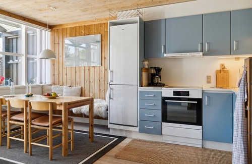 Bøtø By House | Amazing home in Væggerløse with kitchen