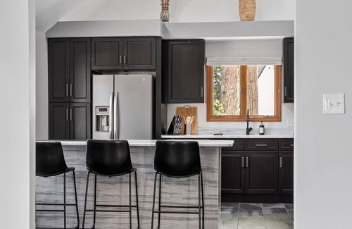 Winchendon House | Amazing Lakefront property, Private Pool on Lake Monomonac at Tatum's Place