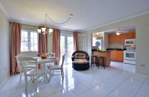 Mango Walk House | Amazing MoBay Country Club Rental!Fresh Decor. Perfectly Priced. 🇯🇲
