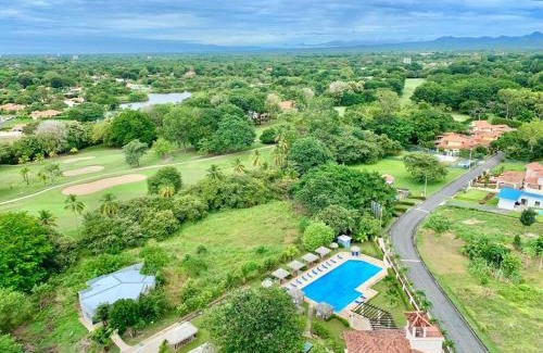 Playa Coronado Apartment | Amazing Ocean View Luxury Condo in Coronado Panama