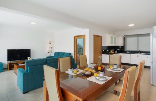 Monte Villa | Amazing sea views over Funchal | Atlantic Sunrise