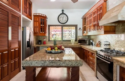 Puerto Aventuras Villa | Amazing spacious Mexican-decorated Villa with Private Pool & 10 mins. from beach