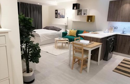 Al Abdali Apartment | Amazing Studio in DAMAC Tower