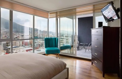 La Floresta Apartment | Amazing View A Volcano Pichincha AND Balcony 11