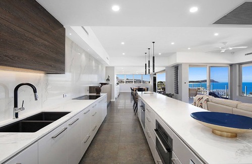 Terrigal House | Amazing views and short walk to beach