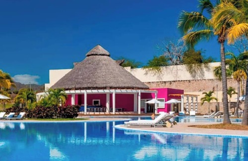 La Puntilla House | Amazing Villa with Private Pool