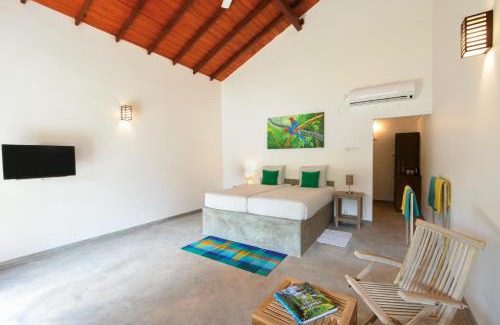 Divulapitiya Hotel | Ambarella Lodge - Katunayake