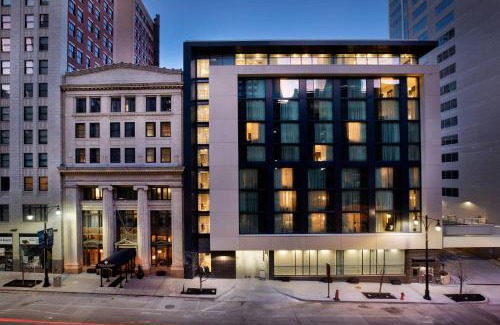 Financial District Hotel | Ambassador Hotel Kansas City, Autograph Collection