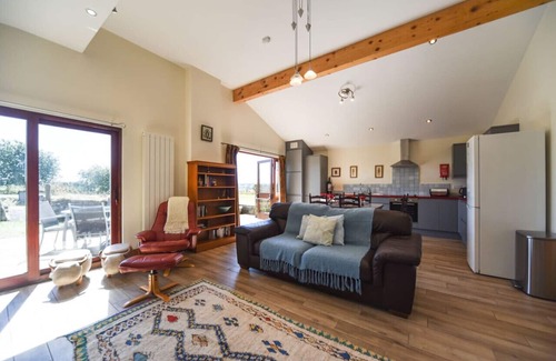 Ashover Cabin | Amber Cabin, sleeps 4, peaceful cabin in the Derbyshire Dales