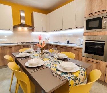 Bellavista Apartment | Amber Court Apartment