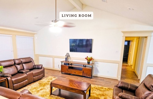 Atascocita House | Ambergate · IAH ,Humble, Woodlands, Spring,Cypress