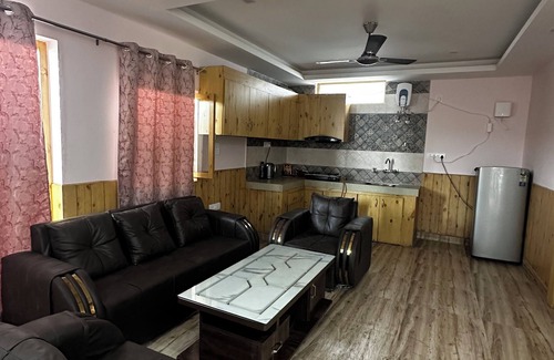 The Mall Road Apartment | Ambika home stay where you find peace
