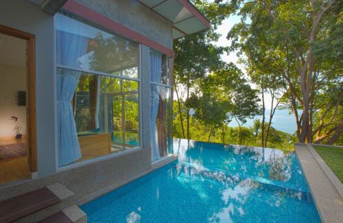 Pantai Tengah Villa | Ambong Pool Villas - Private Pool
