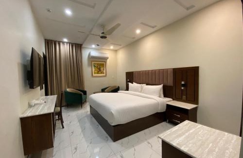 Fatehjang Hotel | Ambrina Hotel