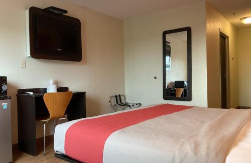 Gilman Hotel | Ameri Vu Inn