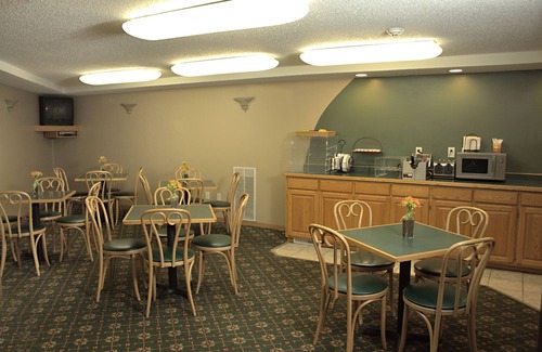 Annandale Hotel | America's Best Value Inn