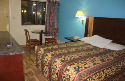 La Grange Hotel | American Inn and Suites