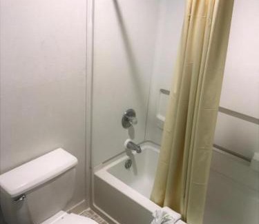Arvada Plaza Area Hotel | American Motel