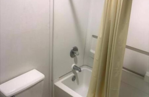 Arvada Plaza Area Hotel | American Motel