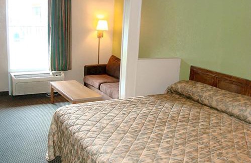 Hamilton Hotel | Americas Best Value Inn Hamilton