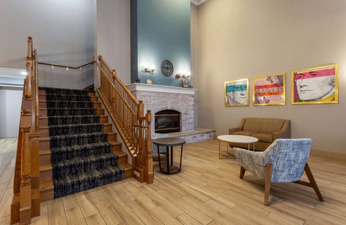Fulton Hotel | AmericInn by Wyndham Fulton Clinton