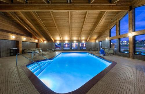 Merrill Hotel | AmericInn by Wyndham Merrill